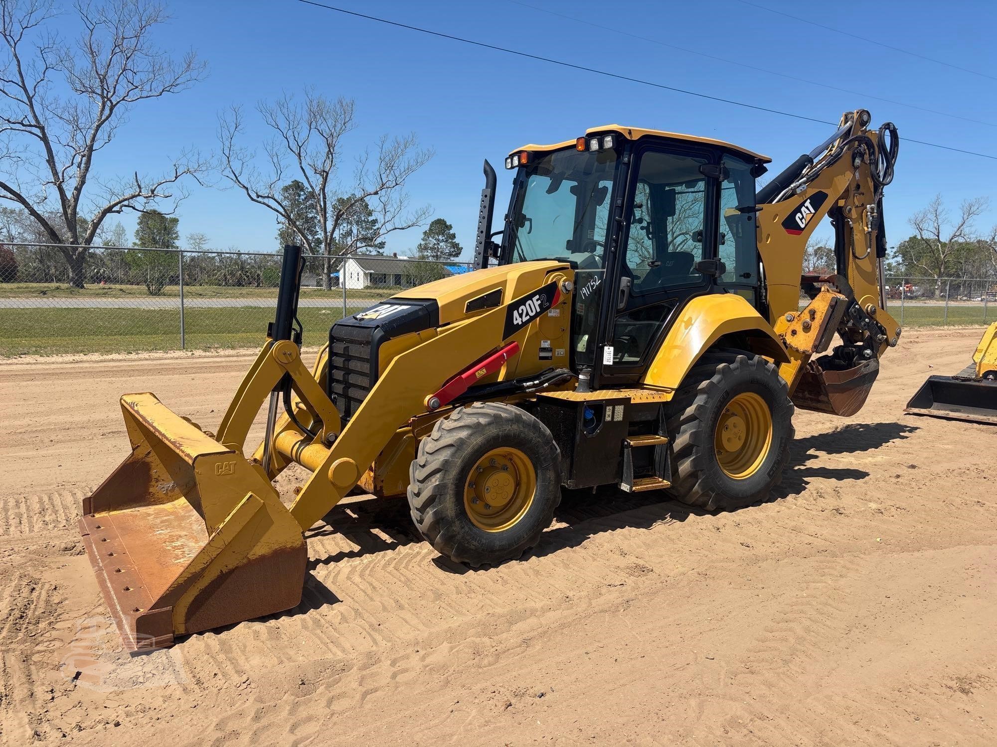 2019 CATERPILLAR 420F2 Backhoe Loader