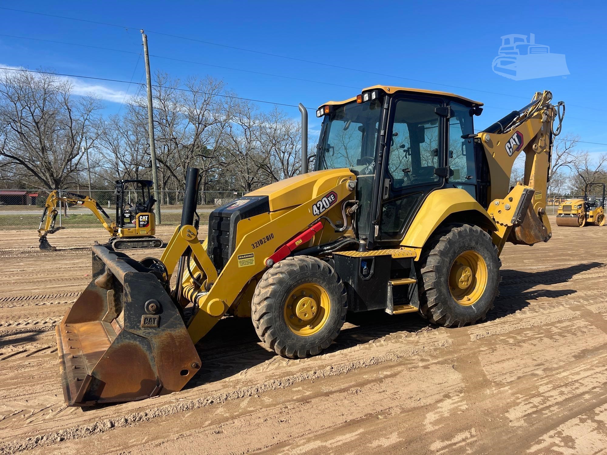 2021 CATERPILLAR 420 XE Backhoe Loader